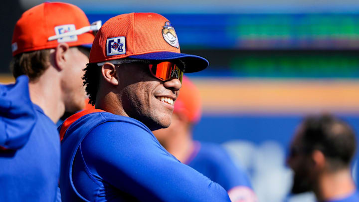 SY225C中型液压挖掘机